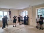 “Boska” inicjatywa w Osieku – remont salki katechetycznej. Dołóż swoją cegiełkę
