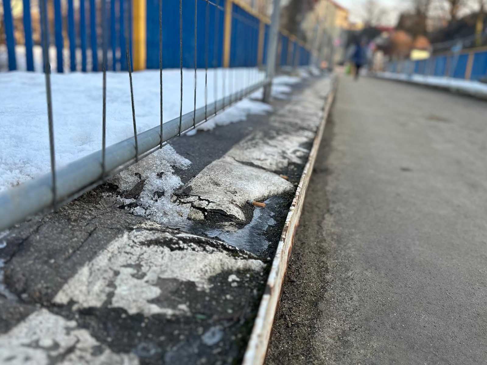 Stan kładki pieszo-rowerowej na rzece Sole w Oświęcimiu - NaszOświęcim - informacje i wydarzenia. Stan kładki pieszo-rowerowej na rzece Sole w Oświęcimiu