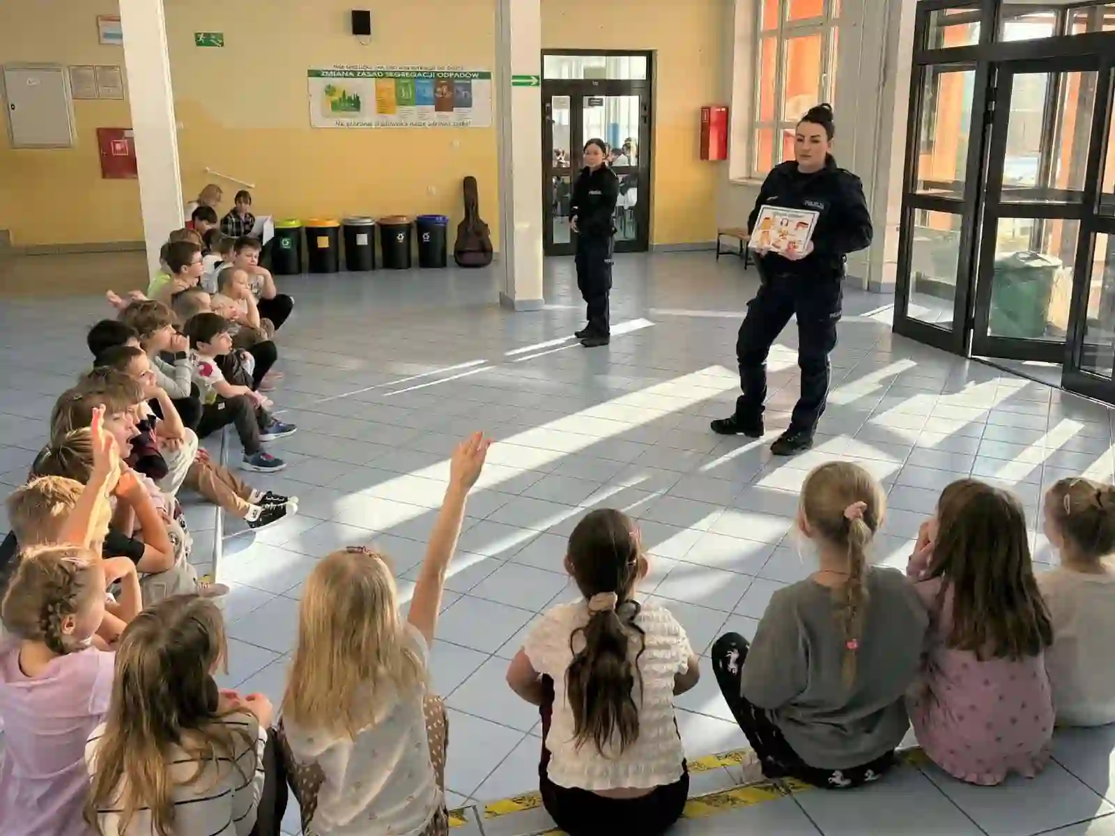 Rozmowy o bezpieczeństwie na stoku, w domu i w sieci