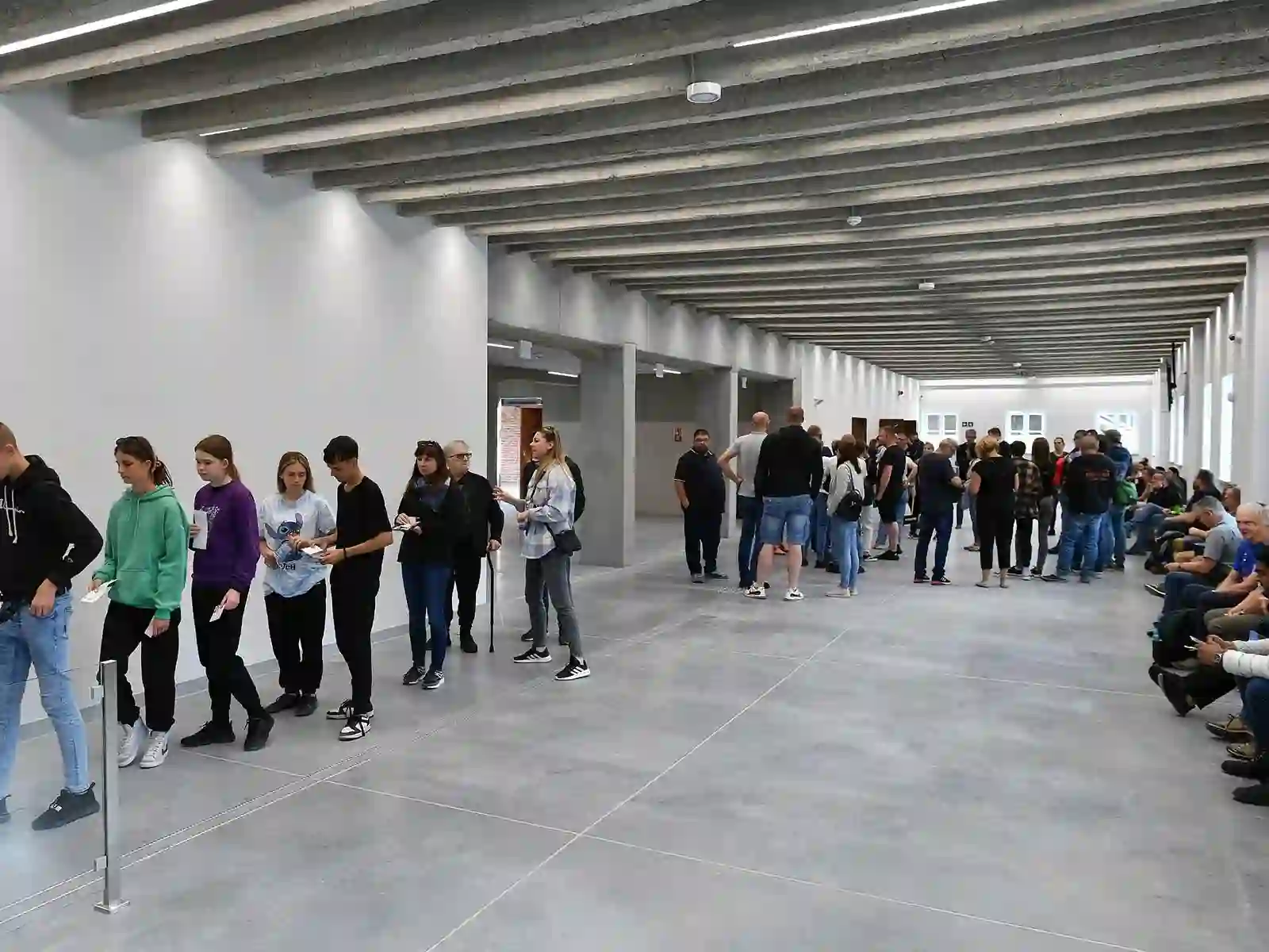 Wejście do Muzeum - NaszOświęcim - informacje i wydarzenia. Wejście do Muzeum