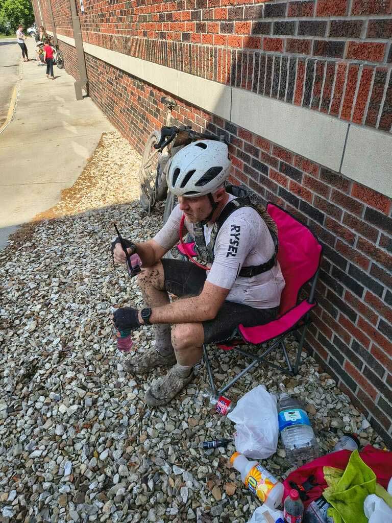 Adam podczas wyścigu Unbound Gravel 200 w Kansas w USA - NaszOświęcim - informacje i wydarzenia. Adam podczas wyścigu Unbound Gravel 200 w Kansas w USA