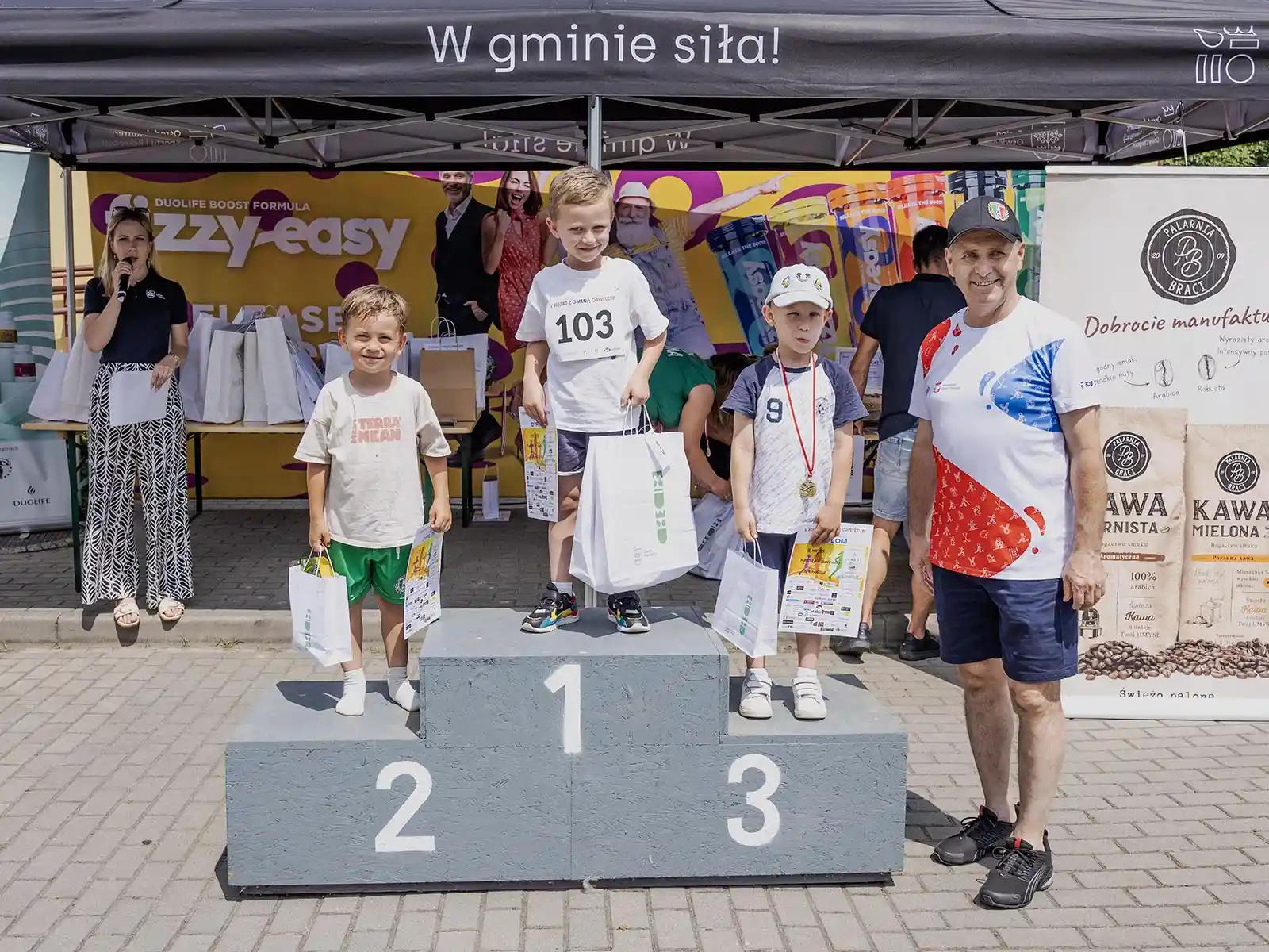 Bieg charytatywny „Biegaj z Gminą Oświęcim” w Porębie Wielkiej | foto: Marta Klisiak - NaszOświęcim - informacje i wydarzenia. Bieg charytatywny „Biegaj z Gminą Oświęcim” w Porębie Wielkiej | foto: Marta Klisiak