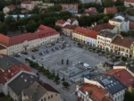 Rynek podczas wykonywania prac remontowych - NaszOświęcim - informacje i wydarzenia. Rynek podczas wykonywania prac remontowych