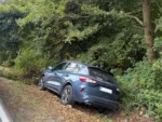 Wracał z oddawania krwi i zasłabł za kierownicą. Ford wjechał do rowu w Grojcu